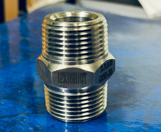 Премиальная линейка фити​нгов из стали 12Х18Н10Т ​по ТУ 24.20.40-005-42021​074-2024 (остатки)