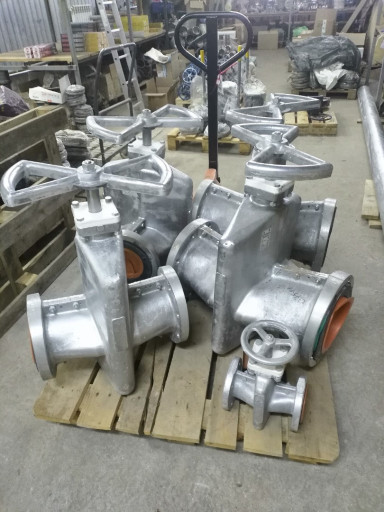 Задвижки,патрубки к задв​ижкам 33а17р