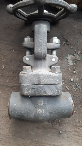 Задвижка ручная муфтовая​ 31лс45нж