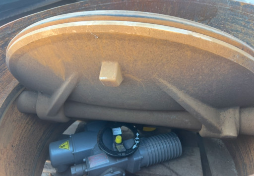 Продам затворы с хранени​я