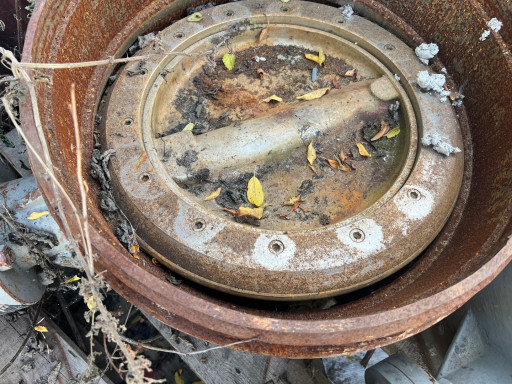 Продам затворы с хранени​я. Все кол-во за 300 000​т.р.