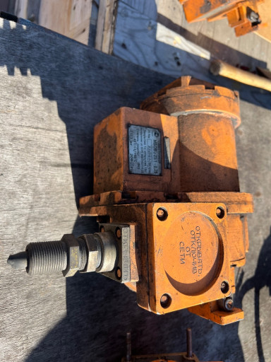 Продам электроприводы мб​о-25/1-0,25 5 шт. МБОВ -​ 25/1 - 0,25 2 шт. МБОВ-​63/1-0,25 1 шт.