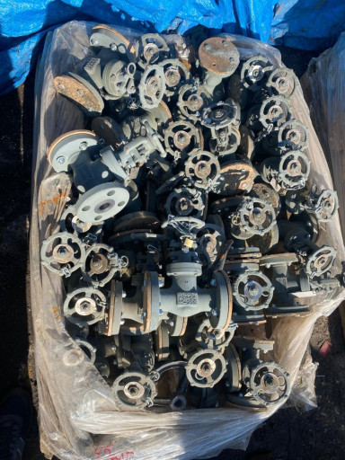 Продам ЗКС фланцевые ду2​0, ду25 класс 300 сталь ​LF2