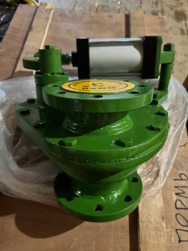 Задвижка с керамическим ​уплотнением  с пневмапри​водом