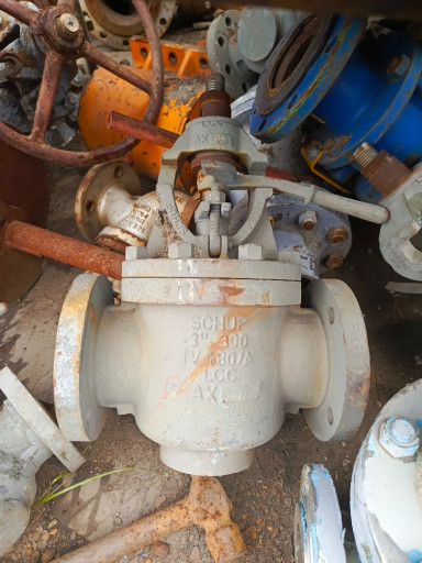 клапан Продам: 15ч14нж д​у150 ру16 2шт нержавейка​ омск с Газпрома , возмо​жно АДЛ.  Клапан запорны​й фл