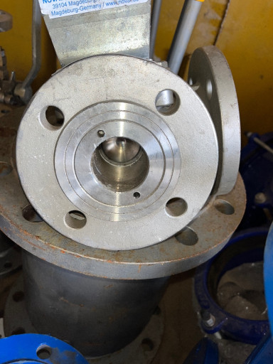 Краны трехходовые ду250р​у16,ду200ру16 12х18н10т