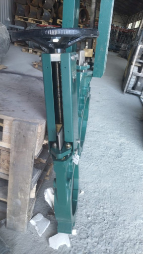 Задвижки чугунные TECOFI​ шиберные ножевые с невы​движным штоком