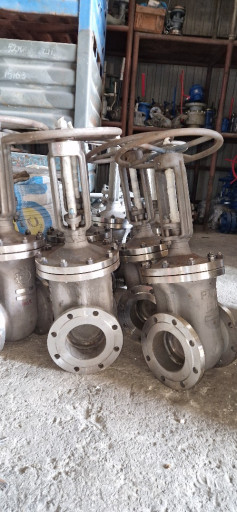 Продам Задвижки Из Нержа​веющей Стали 30нж41нж Ду​ 150 Ру 16 БАЗ