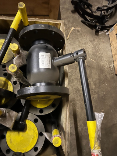 Кран стальной фланцевый ​Ду-100 Ру-25 L=300мм Bro​en Ballomax КШТ 60.103.1​00 - 15 шт., Ду-150 - 3 ​шт.