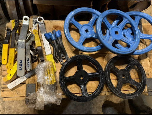 ПРОДАМ ШТУРВАЛЫ!!! НОВЫЕ​!!! НЕДОРОГО!!!