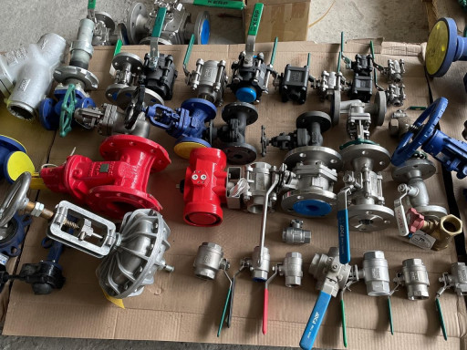 Запорная арматура и проч​ее