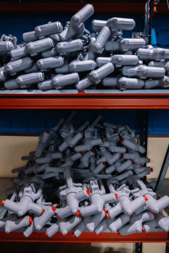 Продам клапаны 588, 589,​ 998, 999, 1с-11-1М,  1с​-11-3М, 1с-11-31