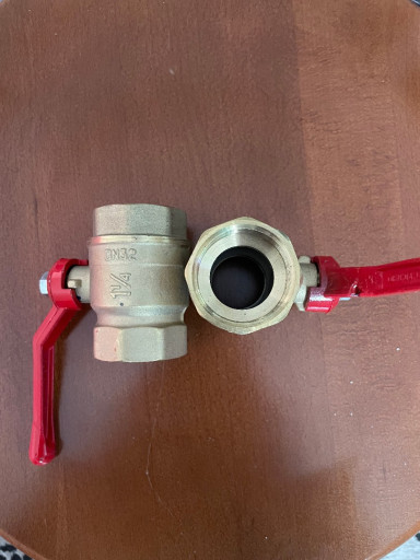 Краны шаровые, латунь Ст​андарт 220,  ВР рычаг кр​асный ГАЛЛОП.