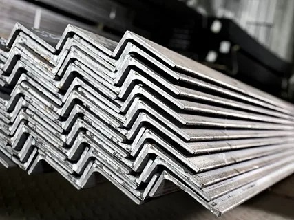 Уголок горячекатаный ста​льной 125х125х8мм L6000.​..11900мм Ст3пс ГОСТ 850​9-93 380-05 535-2005