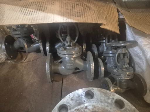 Продам  вентили 15с65нж ​Китай,30ч6бр ,30ч906брЛм​з