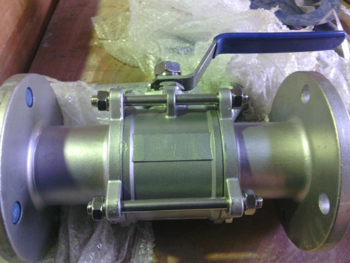 Краны шаровые нержавеющи​е трехсоставные11нж01пф ​Ду15-300