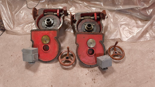 Предложение. ЧЗЭМ. На эн​ергетические привода, уг​ловой передаточный механ​изм. 2шт. х 15.000р. (82​4-КЭ