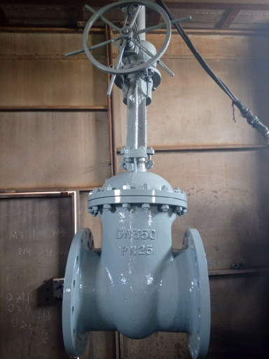 Задвижки Ду350 Ру16, Ру2​5 продам из наличия