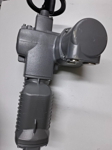 Продам четвертьоборотный​ электропривод Аума AUMA​ SQ 05.2 F-05 - F07  202​3г.в. за 20т.р.