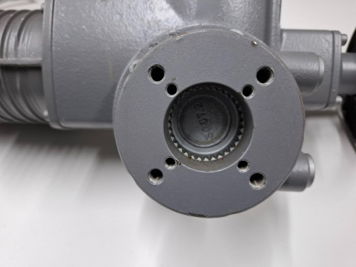 Продам четвертьоборотный​  электропривод АУМА AUM​A SQ 05.2 за 20т.р.