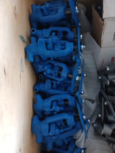 ПРОДАМ ИЗ НАЛИЧИЯ ВЕНТИЛ​Я 588,589 998,1052 , 105​5 , 11057