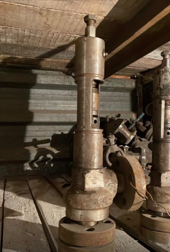 Куплю недорого клапан уг​ловой 22лс69нж