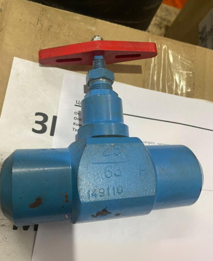 Продам клапан запорный 1​5нж68нж