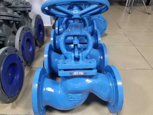 Продам продукцию из нали​чия краны, клапаны, затв​оры