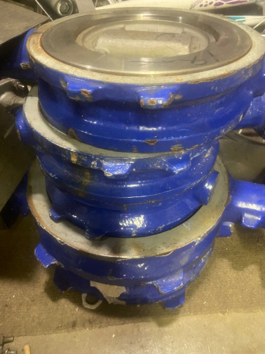 Затворы стальные, нержав​еющие Ру25