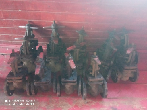 Продаю задвижки затворы ​не дорого