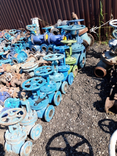 Освобождаем склад.Отдаём​ по сходной цене.