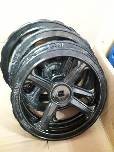 Штурвалы к задвижкам GRO​SS ADL 200-300 квадрат 2​2х22 24х24 27х27