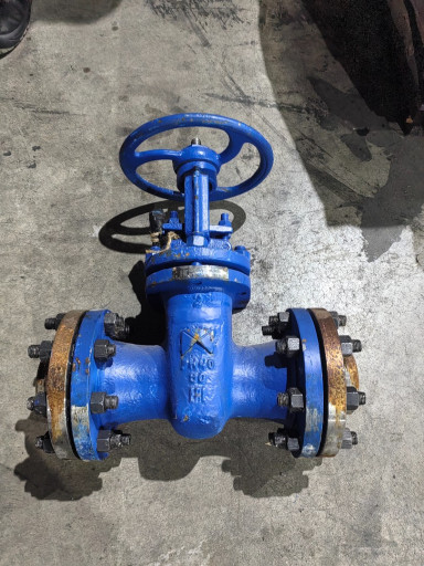 Продам задвижки 80/40 и ​80/16