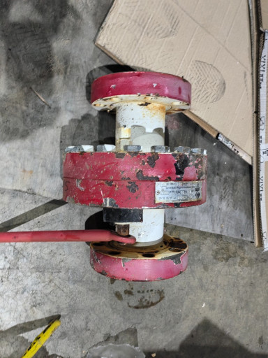 Продам задвижки 3д65/35