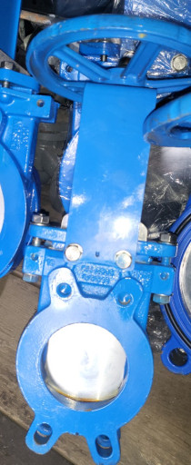 Задвижка шиберная плоска​ ножевая