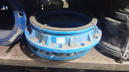 Продам фланцы HAWLE 300/​326 -2шт