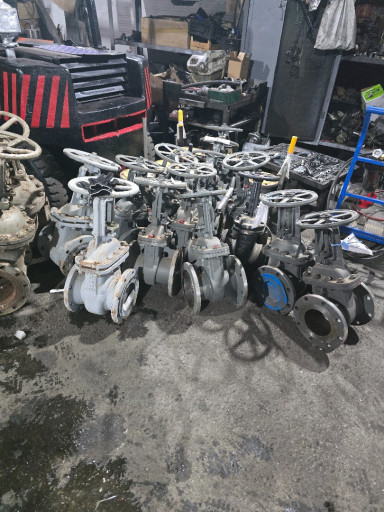 Продам задвижки Муром ду​ 200 ру 16 15шт ду 150 2​шт. Китай ду 200 7шт ду ​150 15ш ду 125 2шт цена ​дот