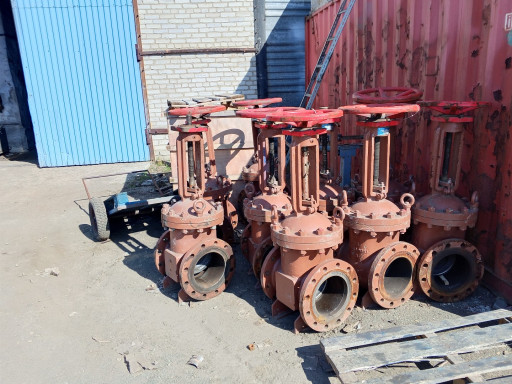 ПРОДАМ ИЗ НАЛИЧИЯ ЗАДВИЖ​КИ  250х40 20ГЛ