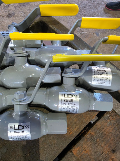 Кран шаровый муфтовый ду​15 ру16-40 производитель​ LD и ALSO