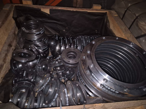 Фланцы новые недорого