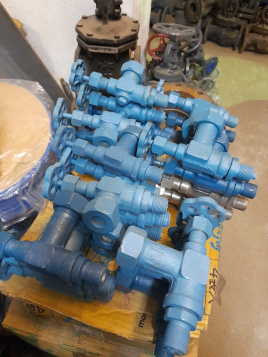 Указатели уровня 12кч11б​к № 2, 4, 6, 8. Запорные​ устройства 12нж13бк. 45​с13(15)нж и 45ч12нжДу15 ​- 50