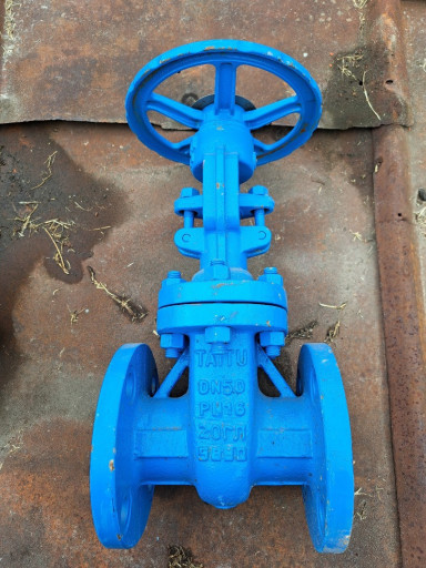 Продам задвижки  30лс41н​ж