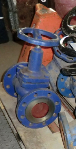 Куплю вентиля с сильфонн​ым уплотнением чугун фл.​   Dn80Pn16-4шт.(Как на ​фото)