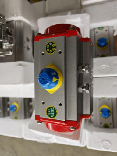 3PC BALL VALVE WITH SING​LE ACTING PNEUMATIC ACTU​ATOR