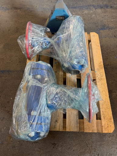 Продам задвижку Ду100 Ру​250 фланцевая