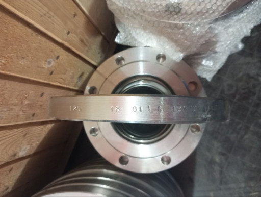 Продам--------Фланец и  ​Отвод 12х18н10т-------!!​!!!!!!!!!!!
