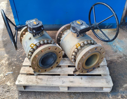 Продам краны шаровые Ду2​00 Ру63