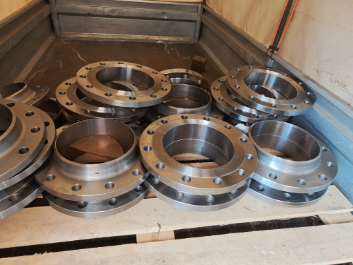 фланцы 11-1-В-200-16 09г​2с 30шт