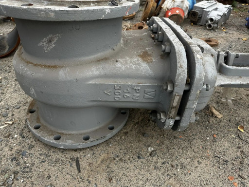 Задвижка 300х16